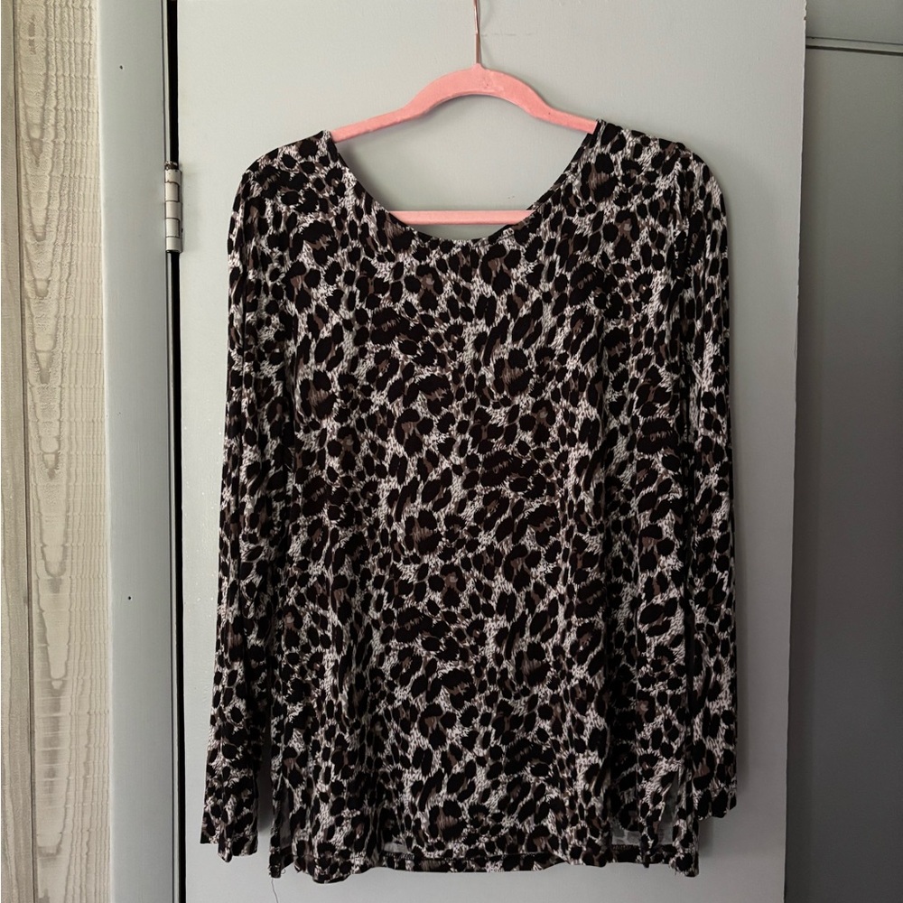 Comfortable Women’s Leopard Print Top
